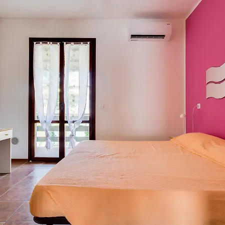 מלון דירות Blu Marlin Natural Free לידו אדריאנו