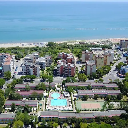 Blu Marlin Con Piscina Aparthotel
