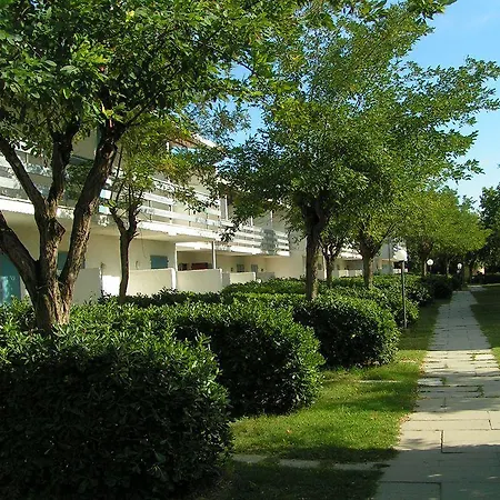 Aparthotel Blu Marlin Con Piscina